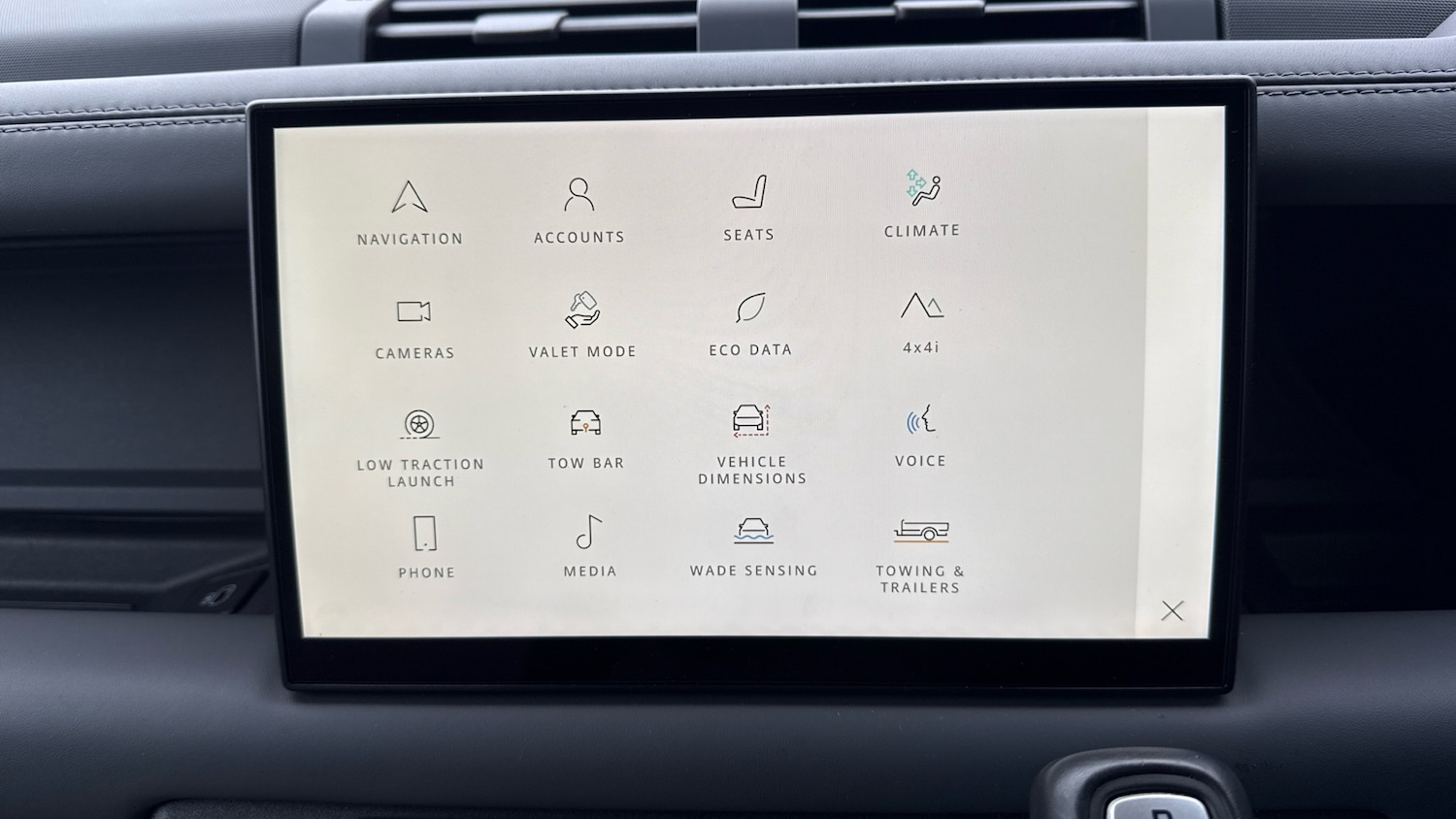 Used Land Rover Defender 2023 for sale - 76835328: Photo 33