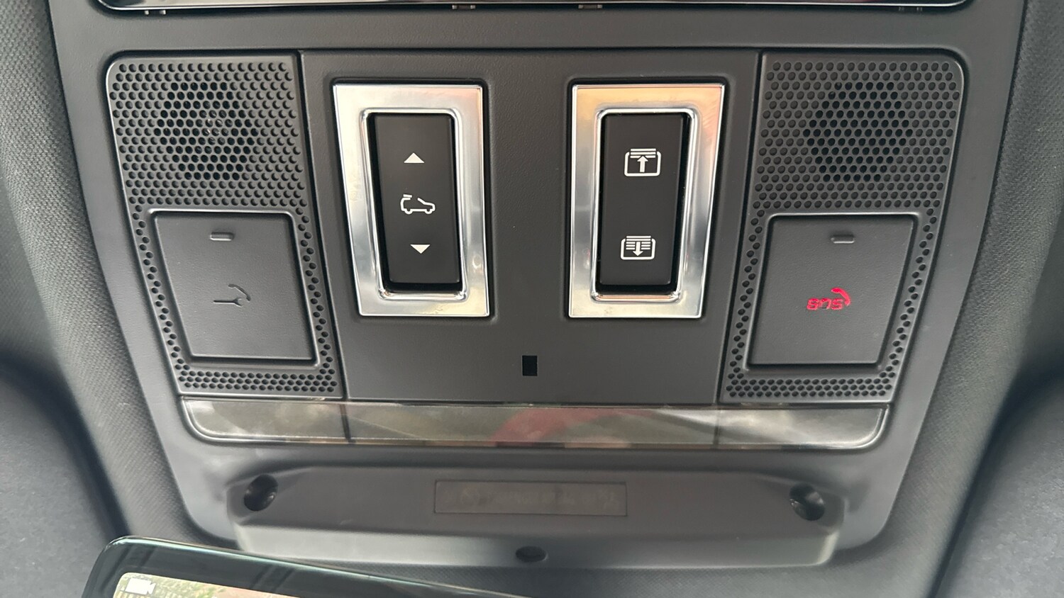 Used Land Rover Defender 2023 for sale - 76835328: Photo 37