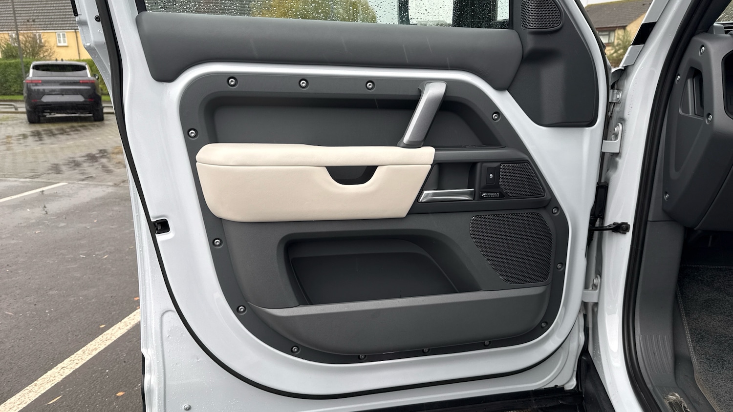 Used Land Rover Defender 2023 for sale - 76835328: Photo 45