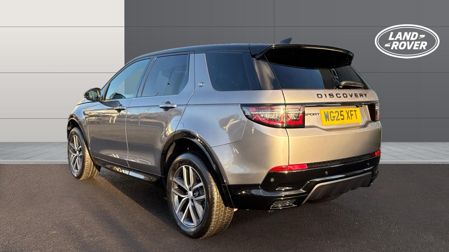 Used Land Rover Discovery Sport 2025 for sale - 76577045: Photo 2