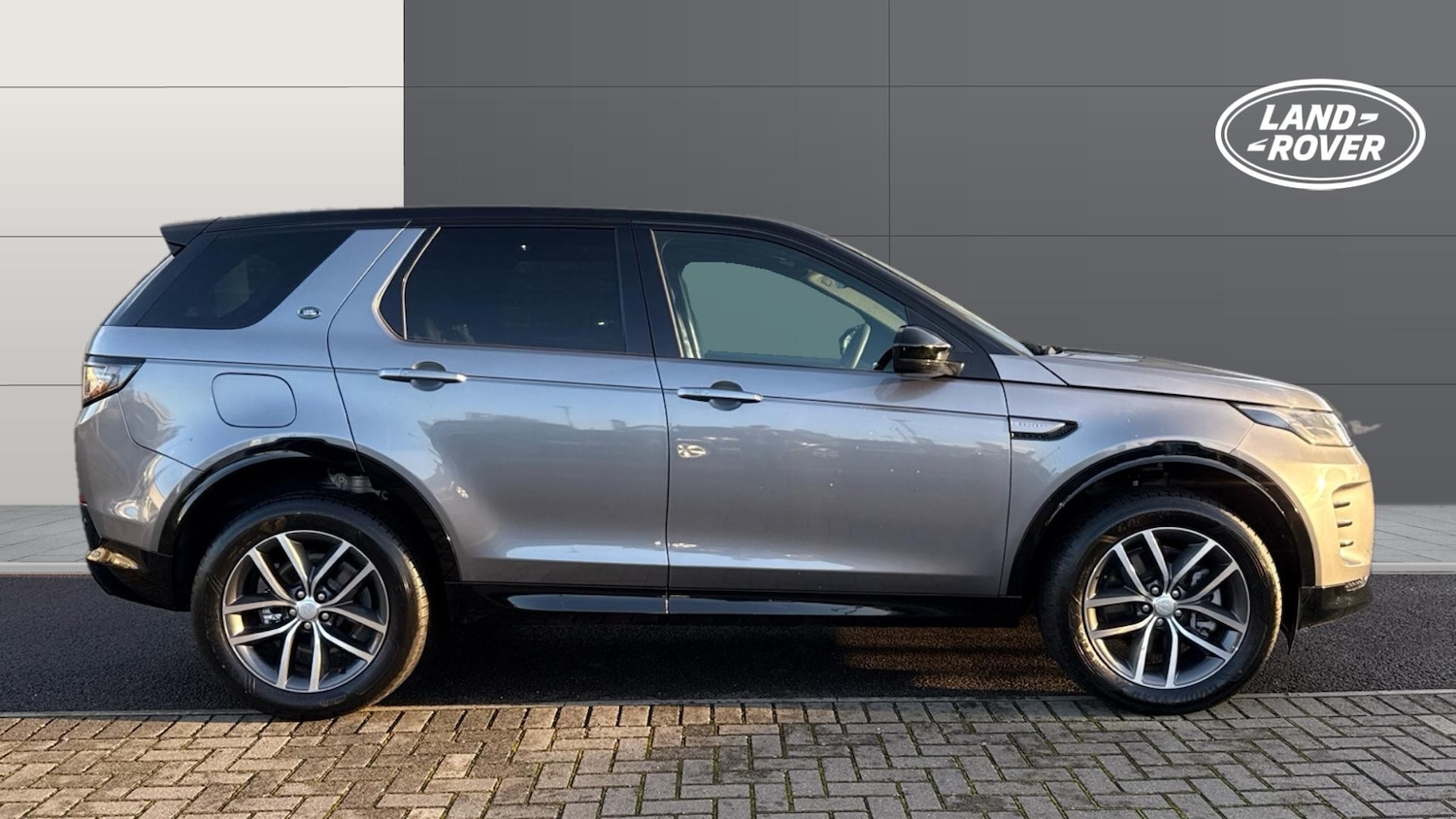 Used Land Rover Discovery Sport 2025 for sale - 76577045: Photo 5