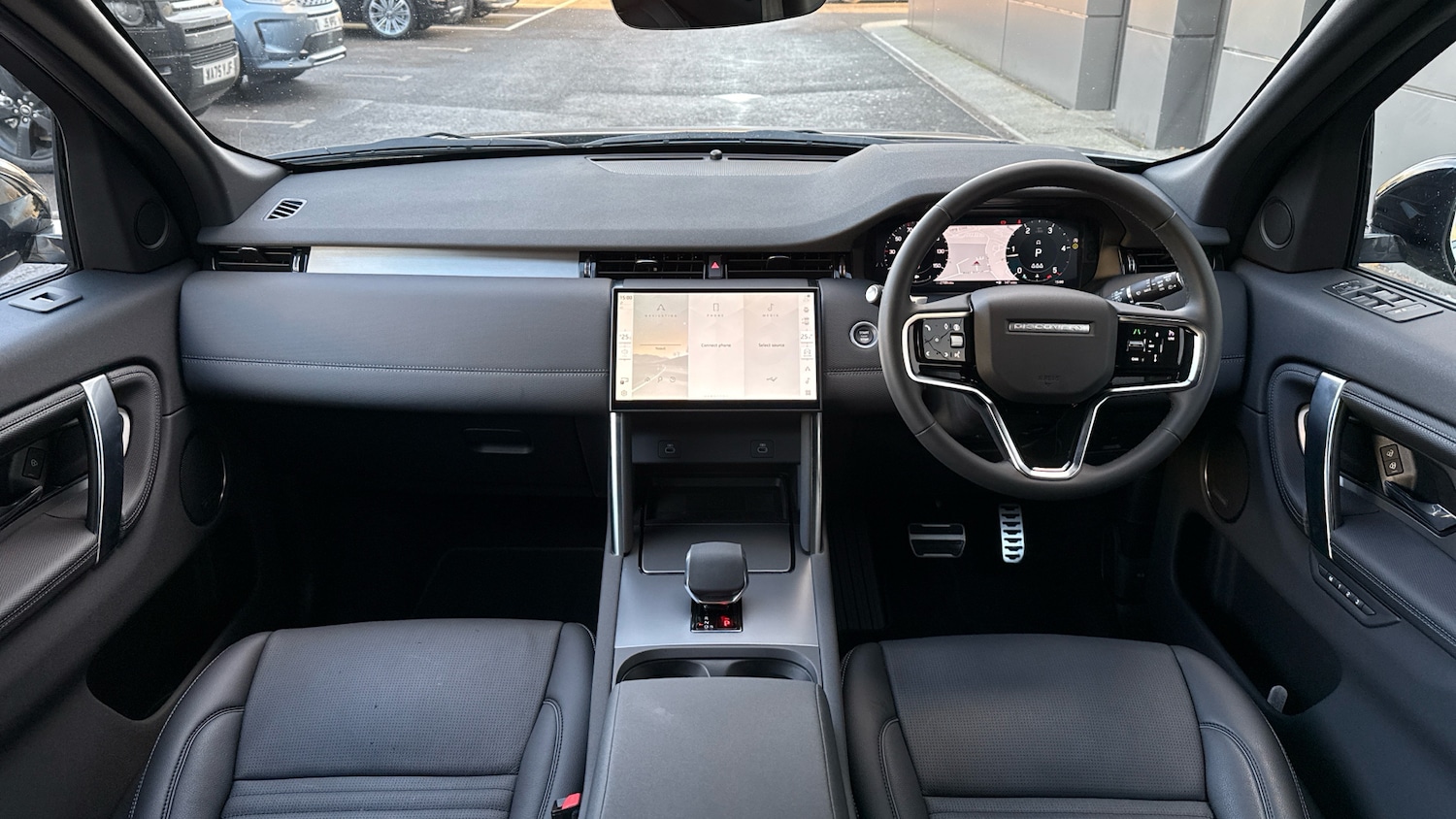 Used Land Rover Discovery Sport 2025 for sale - 76577045: Photo 9