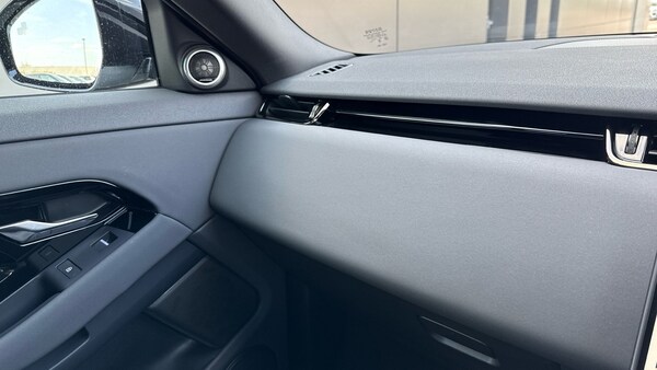 Used Land Rover Range Rover Evoque 2025 for sale - 75665321: Photo 26