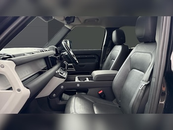 Used Land Rover Defender 2022 for sale - 75827538: Photo