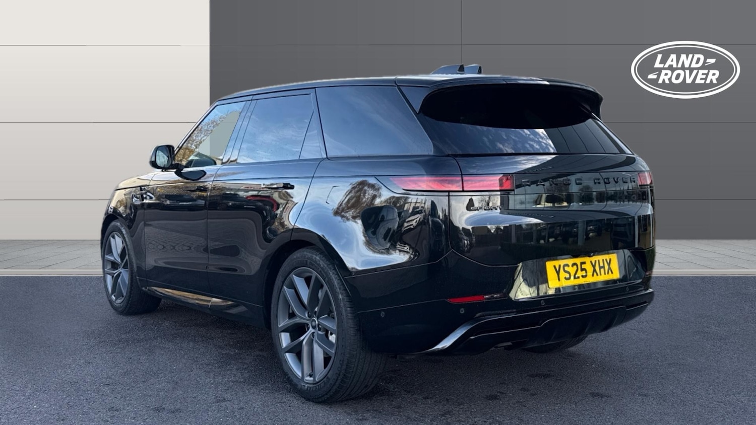 Used Land Rover Range Rover Sport 2025 for sale - 76706256: Photo 2