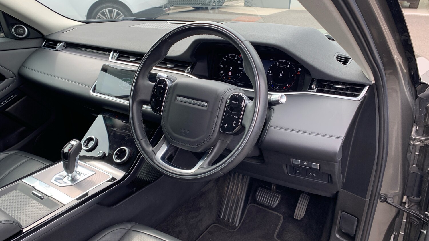 Used Land Rover Range Rover Evoque 2019 for sale - 77245492: Photo 30