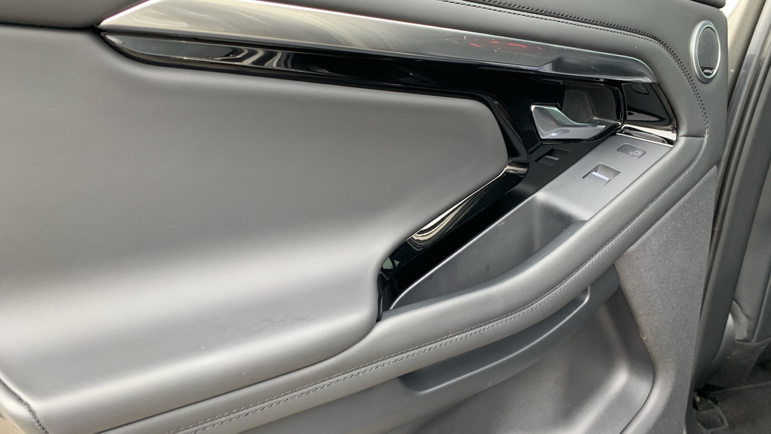 Used Land Rover Range Rover Evoque 2019 for sale - 77245492: Photo 47