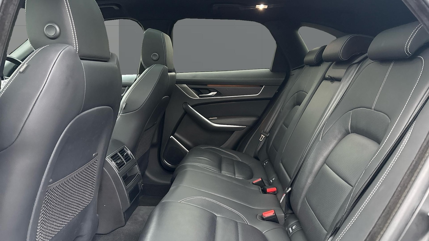 Used Jaguar F-Pace 2023 for sale - 77578661: Photo 4