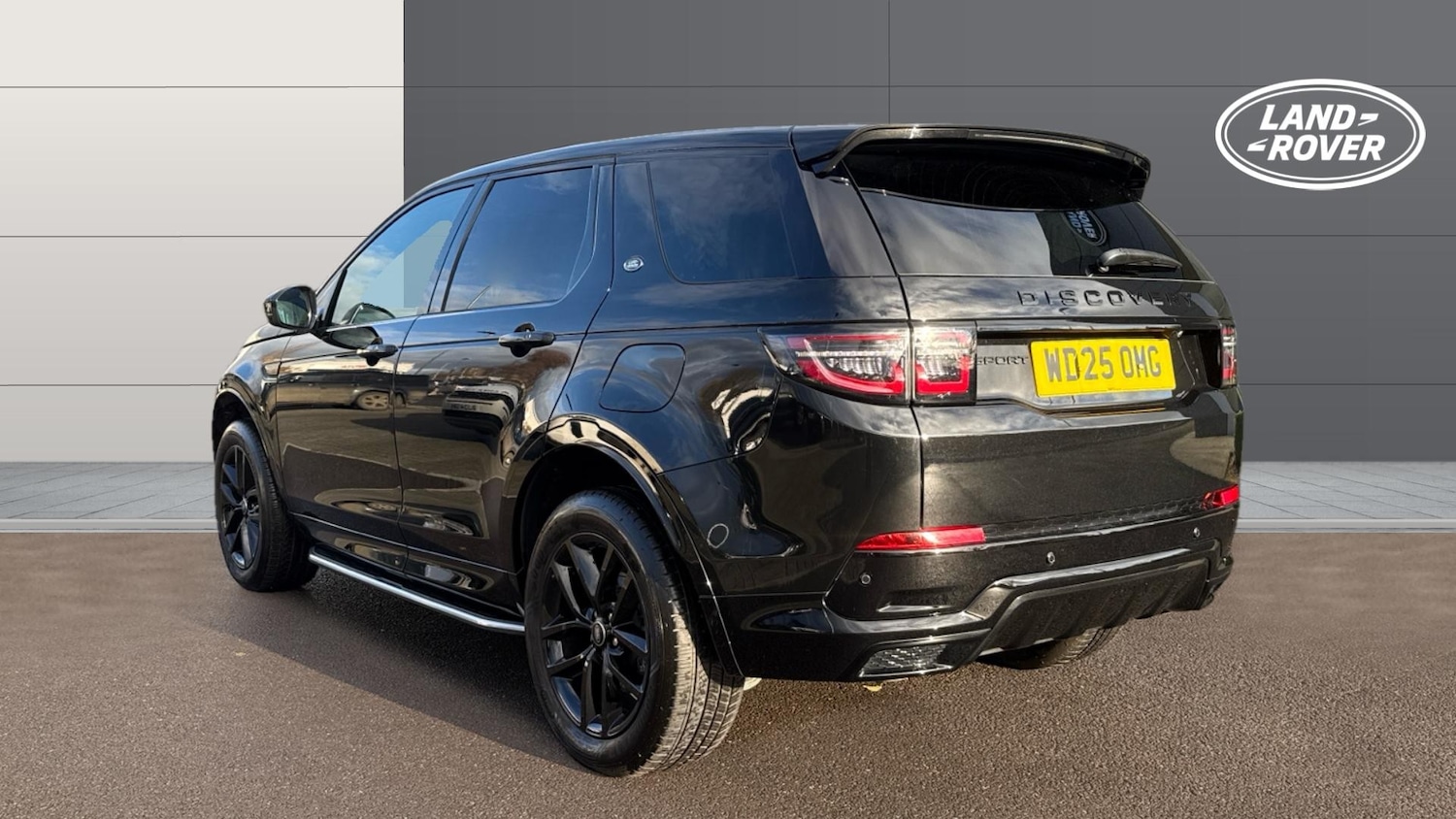 Used Land Rover Discovery Sport 2025 for sale - 76791732: Photo 2