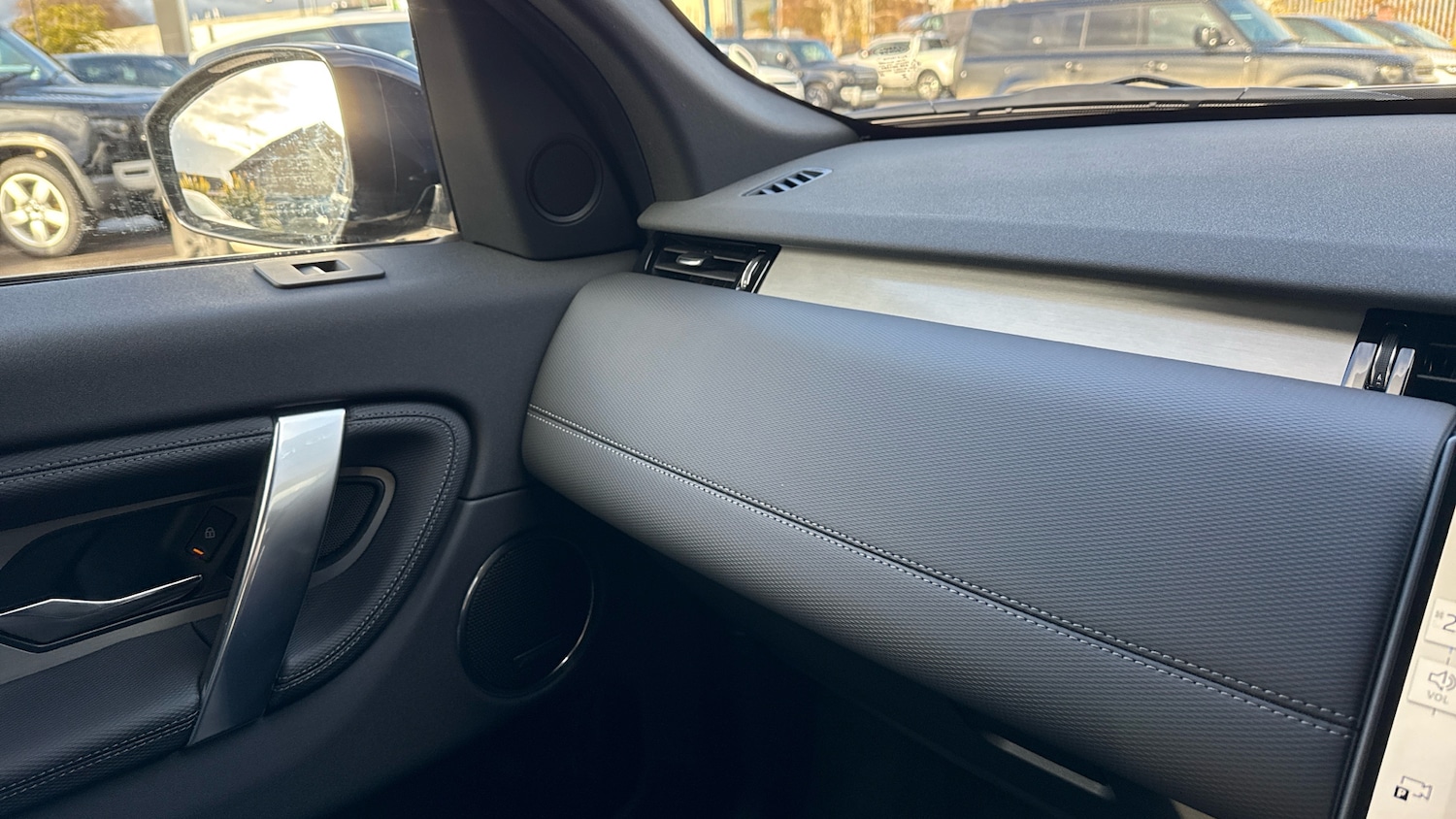 Used Land Rover Discovery Sport 2025 for sale - 76791732: Photo 26