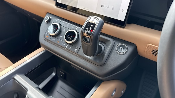 Used Land Rover Defender 2025 for sale - 76079631: Photo 13