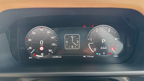 Used Land Rover Defender 2025 for sale - 76079631: Photo 16