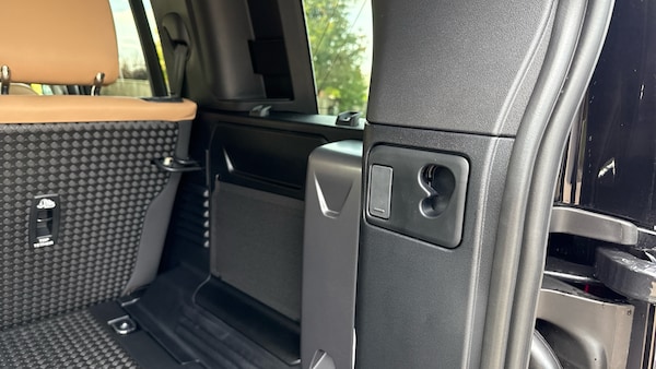Used Land Rover Defender 2025 for sale - 76079631: Photo 28
