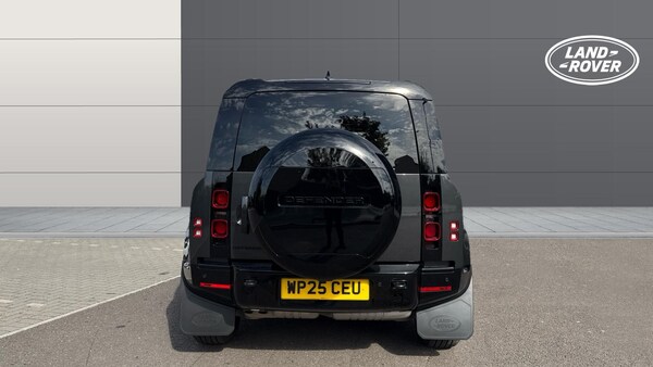 Used Land Rover Defender 2025 for sale - 76079631: Photo 6