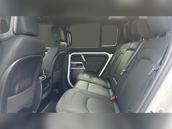 Used Land Rover Defender 2022 for sale - 79080928: Photo
