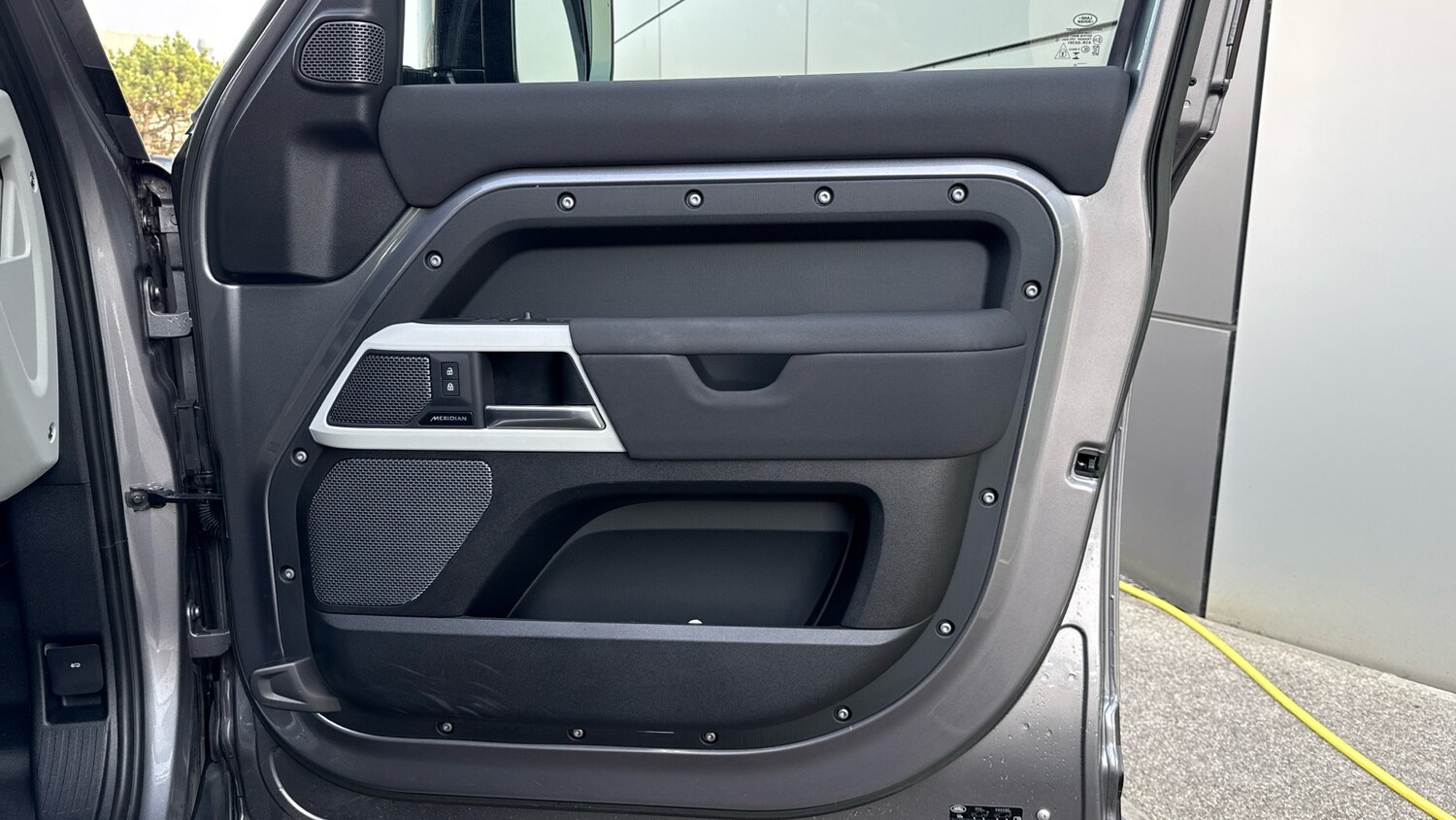 Used Land Rover Defender 2023 for sale - 77983878: Photo 29