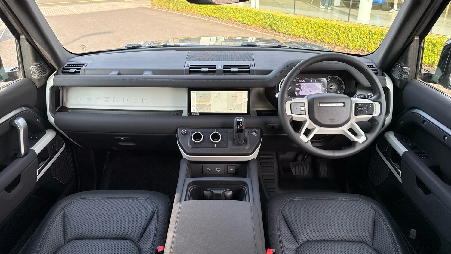 Used Land Rover Defender 2023 for sale - 77983878: Photo 9