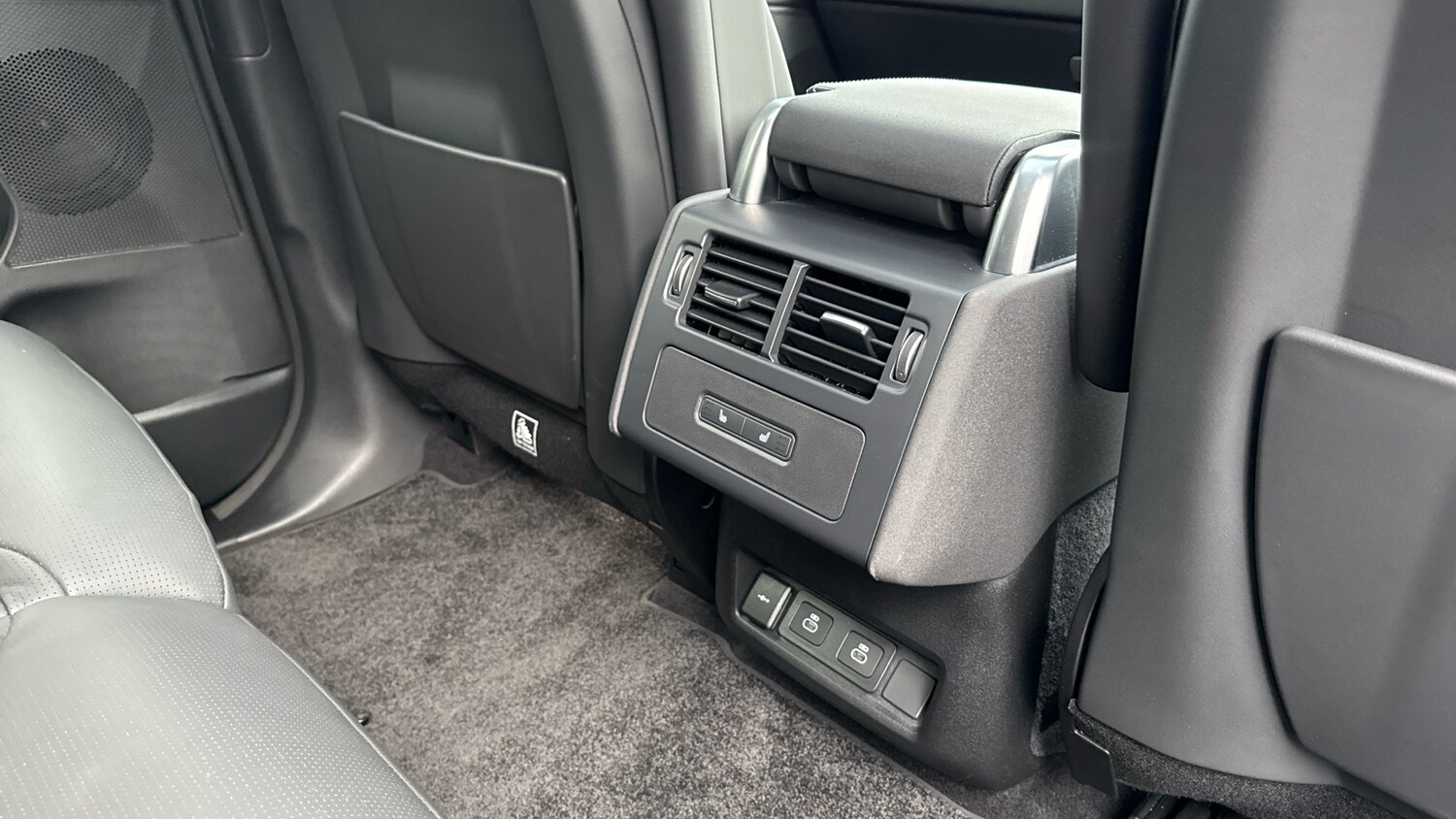 Used Land Rover Discovery 2025 for sale - 76450300: Photo 18