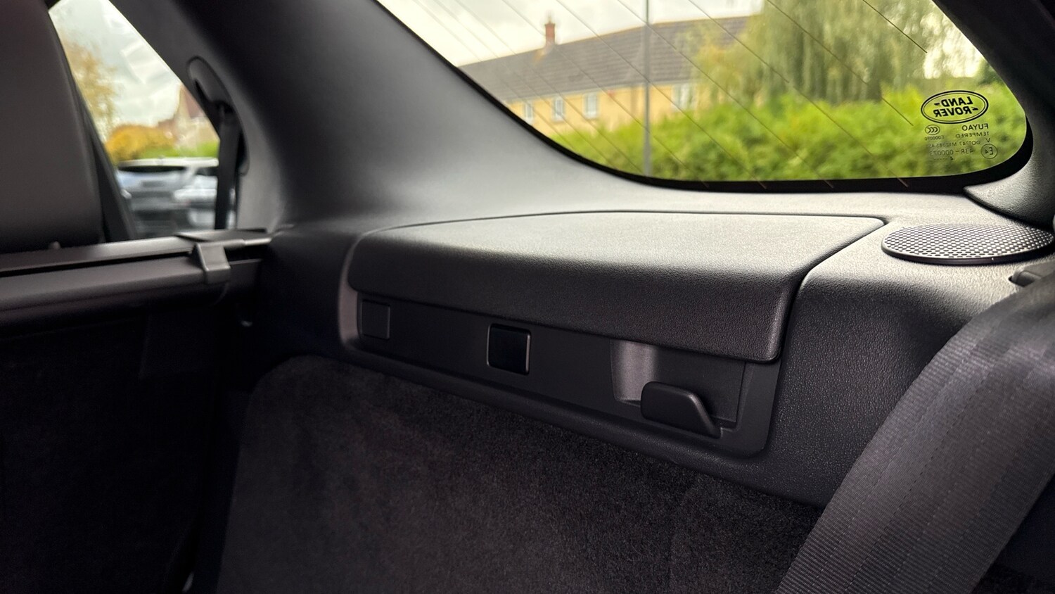 Used Land Rover Discovery 2025 for sale - 76450300: Photo 28