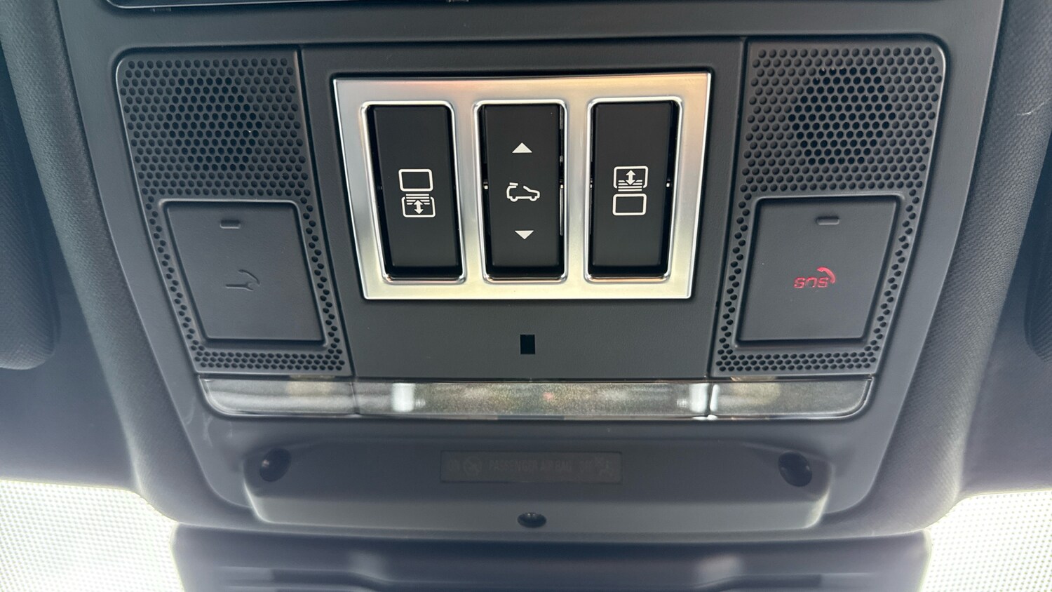 Used Land Rover Discovery 2025 for sale - 76450300: Photo 38