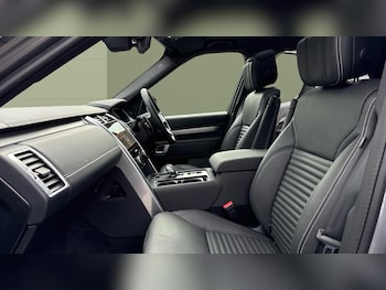 Used Land Rover Discovery 2025 for sale - 76450300: Photo