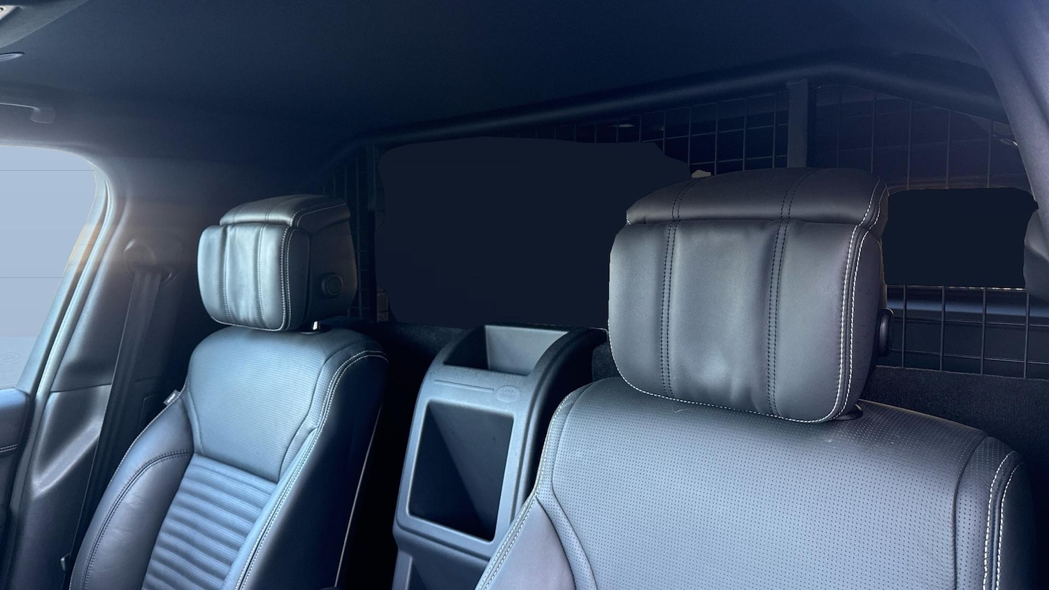 Used Land Rover Discovery 2024 for sale - 77258729: Photo 4