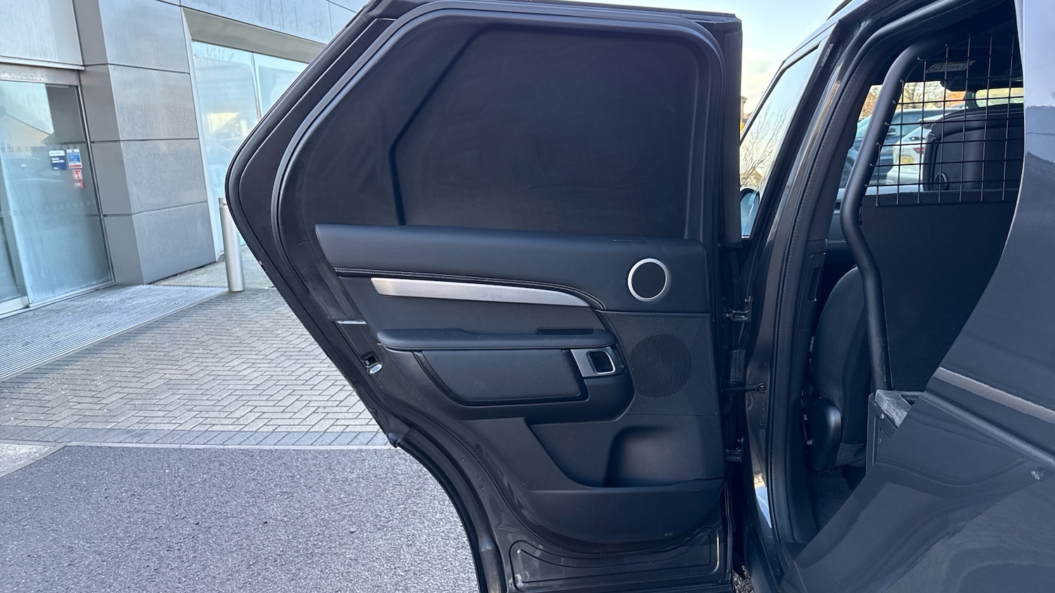 Used Land Rover Discovery 2024 for sale - 77258729: Photo 44