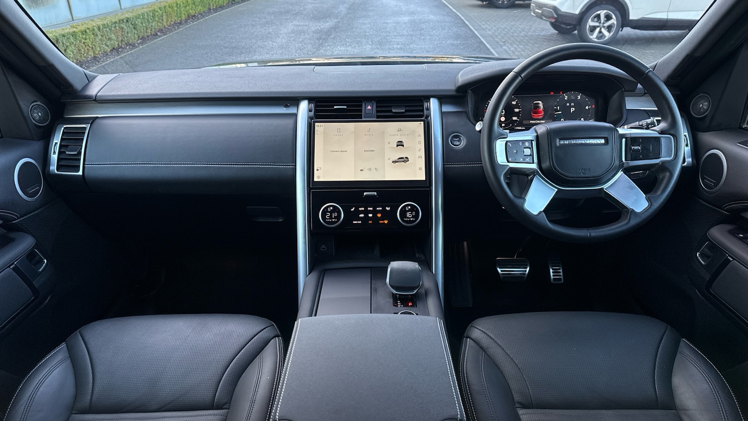 Used Land Rover Discovery 2024 for sale - 77258729: Photo 9