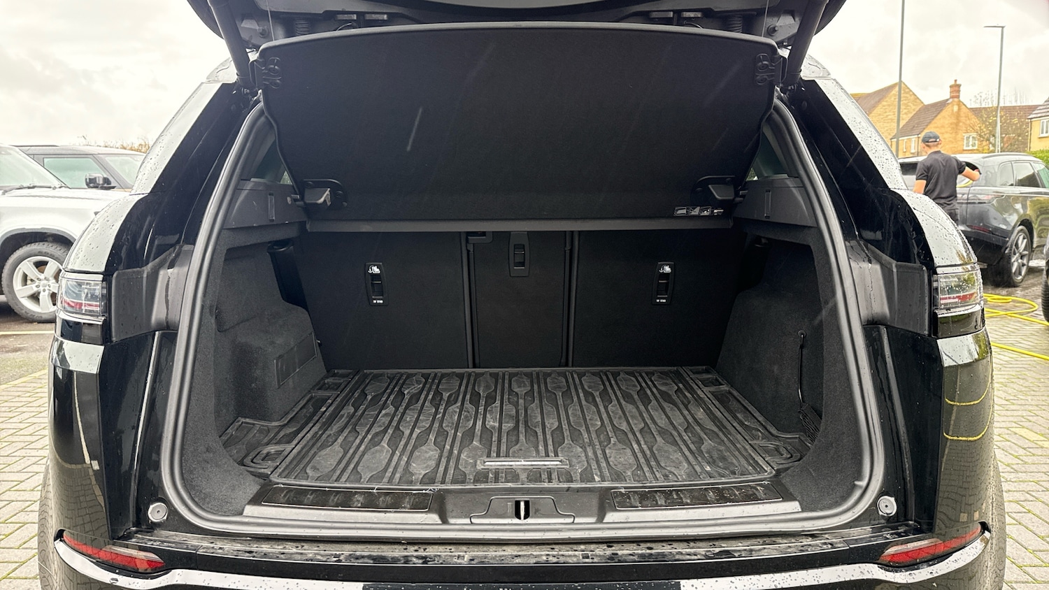 Used Land Rover Range Rover Evoque 2025 for sale - 76763100: Photo 10