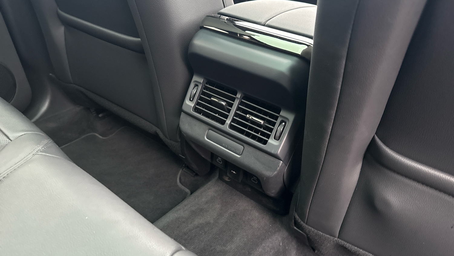 Used Land Rover Range Rover Evoque 2025 for sale - 76763100: Photo 18