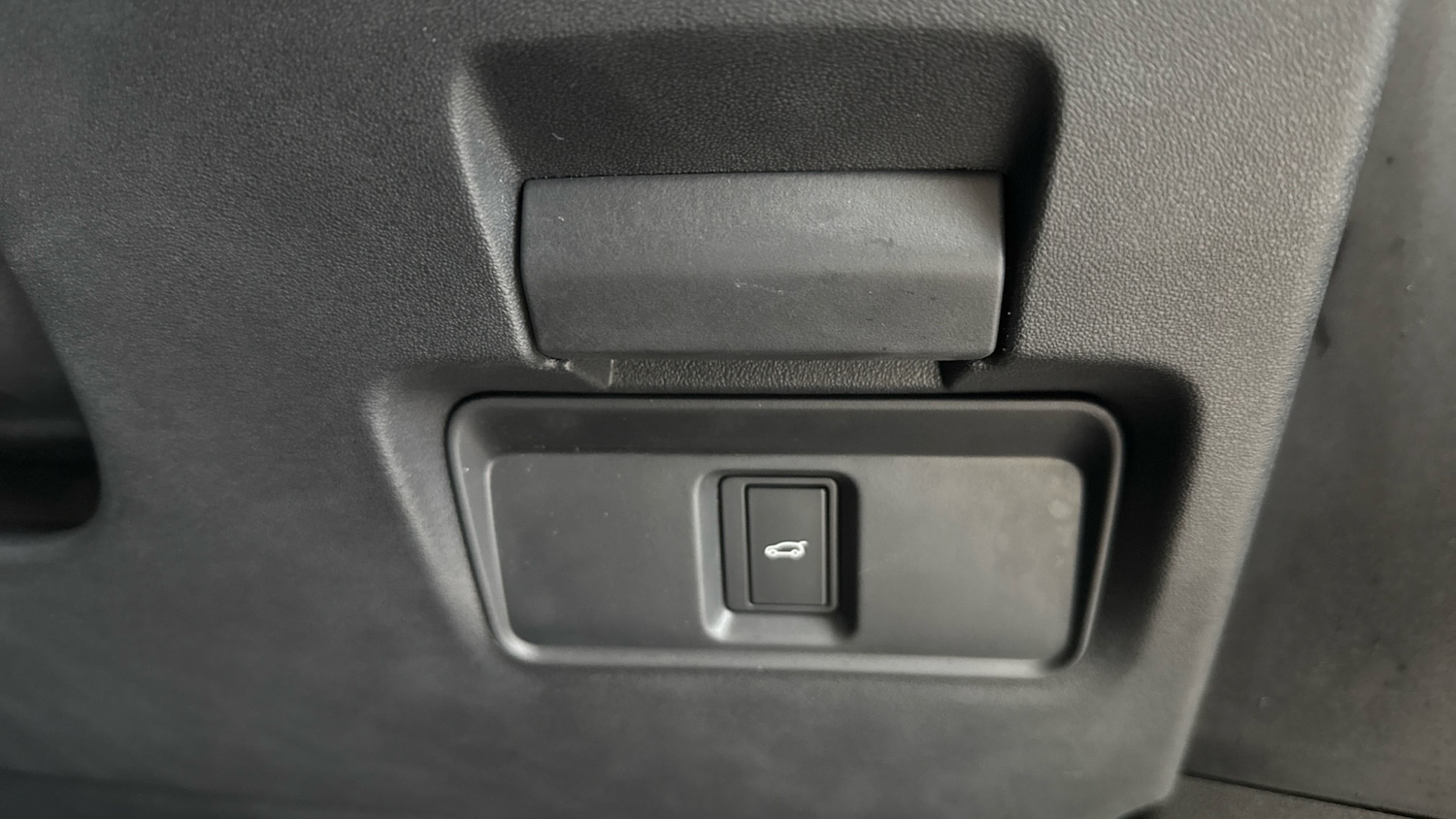 Used Land Rover Range Rover Evoque 2025 for sale - 76763100: Photo 31