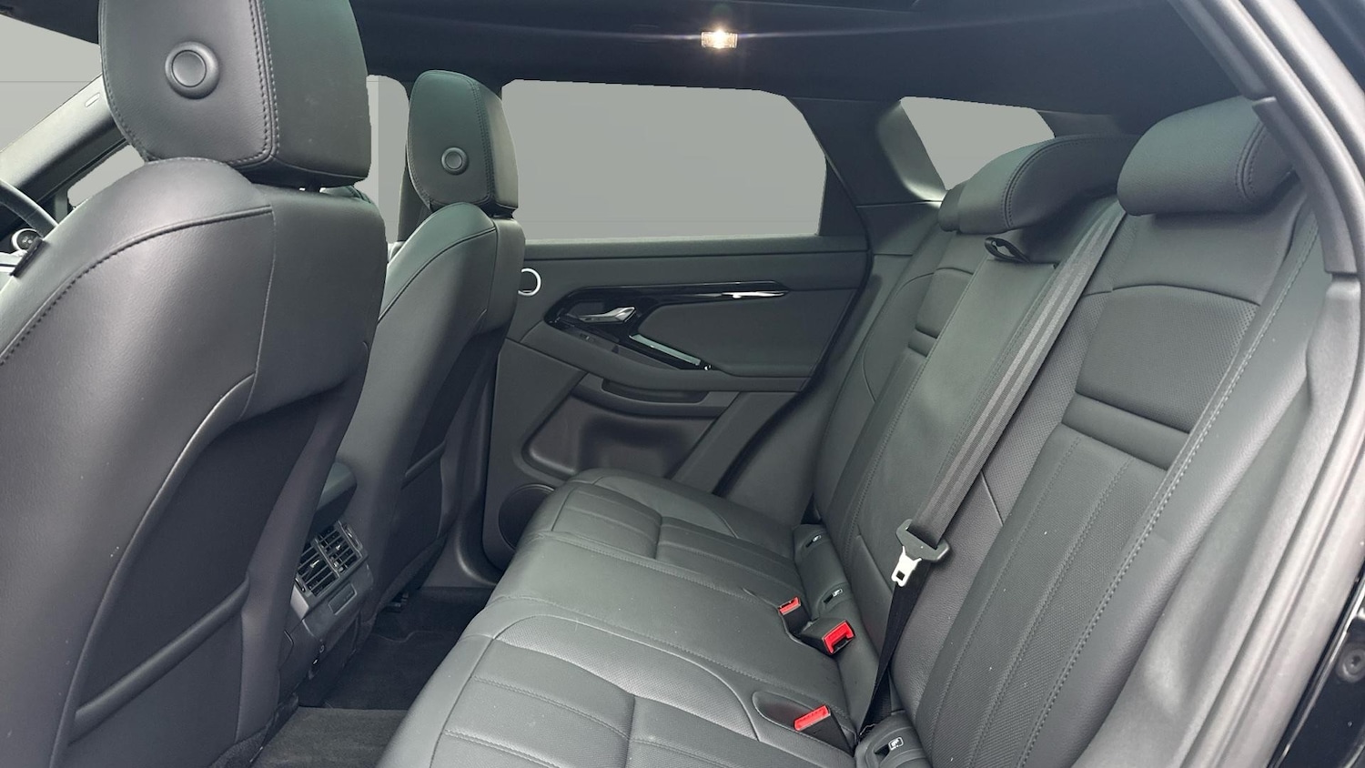 Used Land Rover Range Rover Evoque 2025 for sale - 76763100: Photo 4