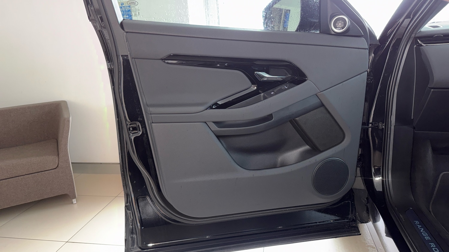 Used Land Rover Range Rover Evoque 2025 for sale - 76763100: Photo 41