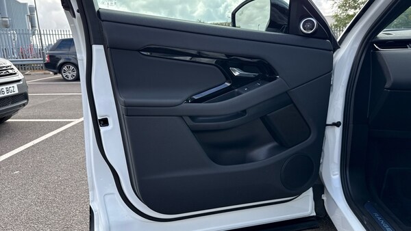 Used Land Rover Range Rover Evoque 2025 for sale - 75653259: Photo 45