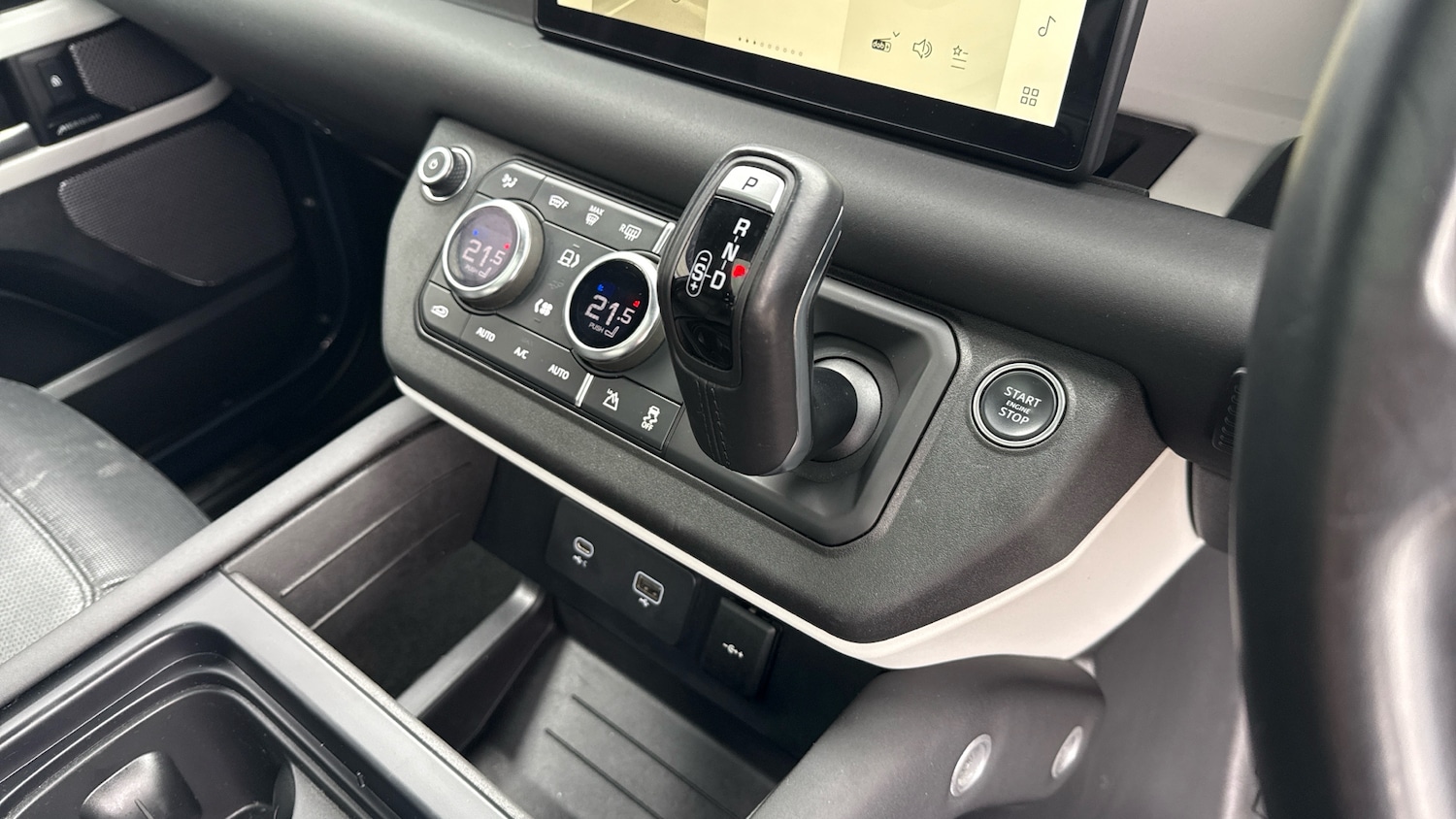 Used Land Rover Defender 2024 for sale - 78109305: Photo 13