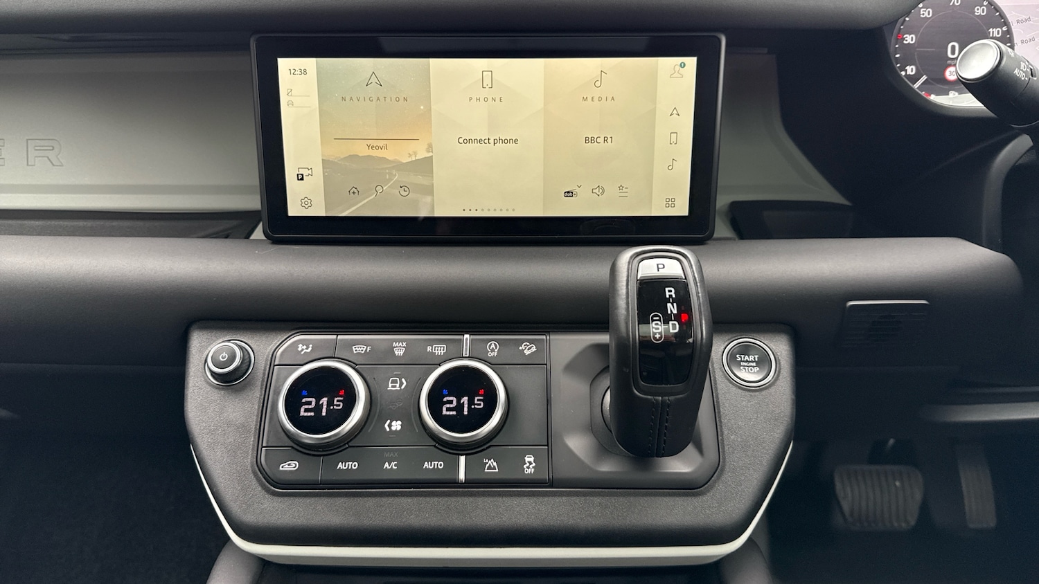 Used Land Rover Defender 2024 for sale - 78109305: Photo 14