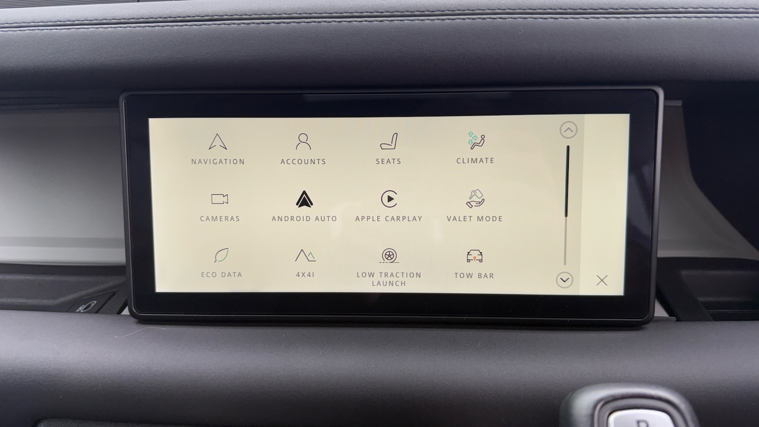 Used Land Rover Defender 2024 for sale - 78109305: Photo 32