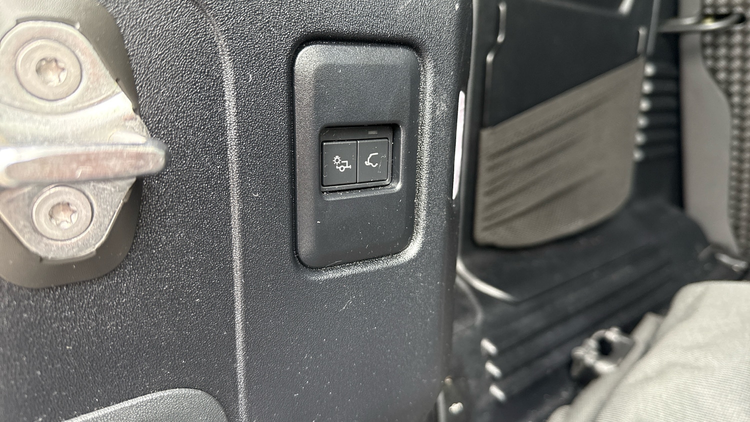 Used Land Rover Defender 2024 for sale - 78109305: Photo 39