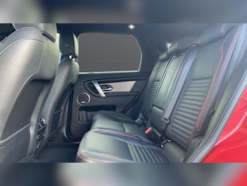 Used Land Rover Discovery Sport 2022 for sale - 78143801: Photo