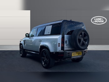 Used Land Rover Defender 2023 for sale - 79488874: Photo