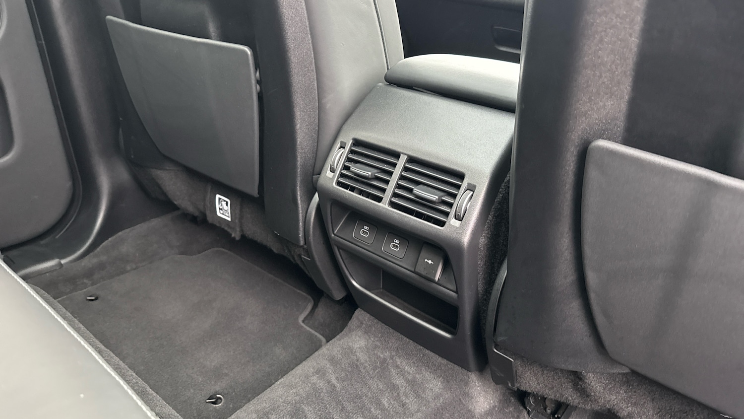Used Land Rover Discovery Sport 2023 for sale - 76193796: Photo 18