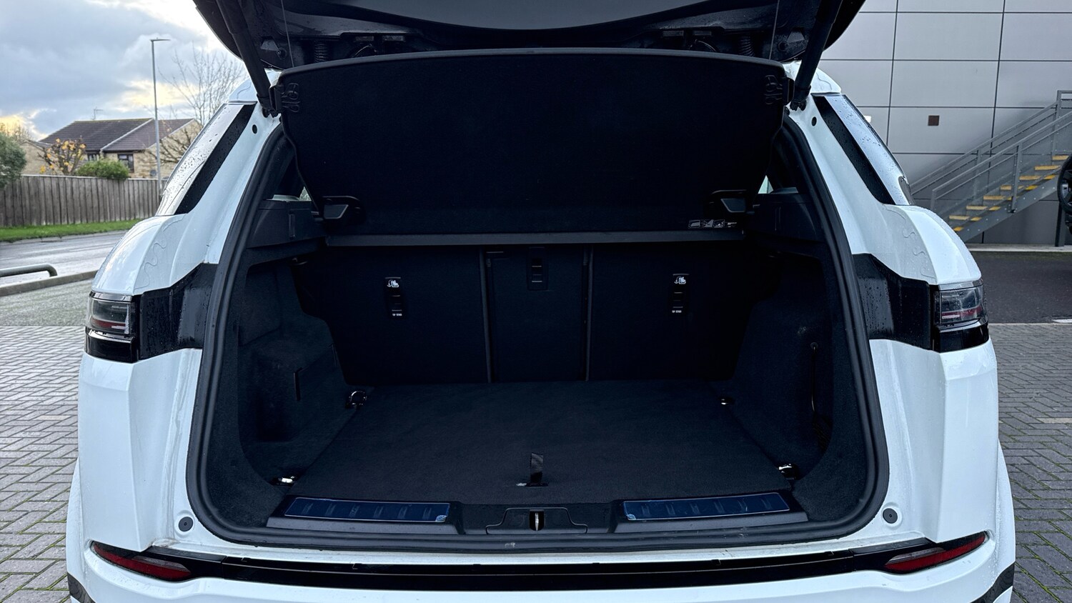 Used Land Rover Range Rover Evoque 2025 for sale - 76616368: Photo 10