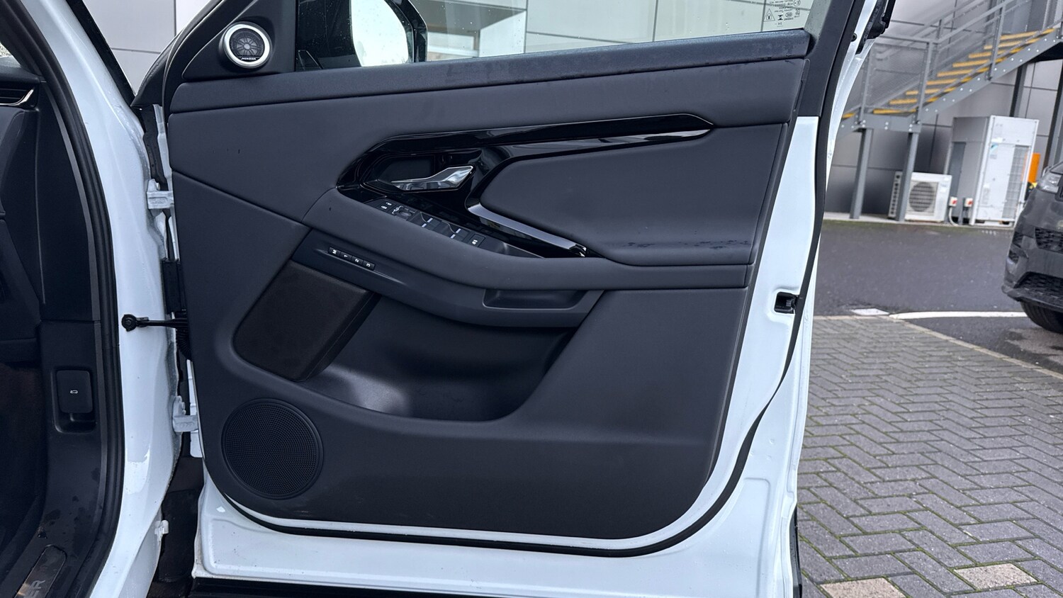 Used Land Rover Range Rover Evoque 2025 for sale - 76616368: Photo 29