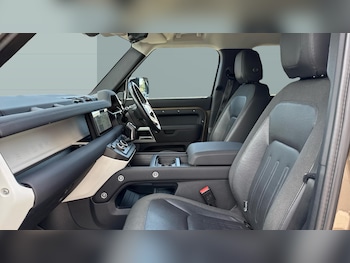 Used Land Rover Defender 2020 for sale - 75910841: Photo