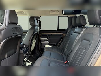 Used Land Rover Defender 2020 for sale - 75910841: Photo