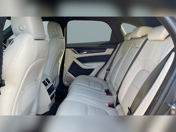 Used Jaguar F-Pace 2022 for sale - 75581714: Photo