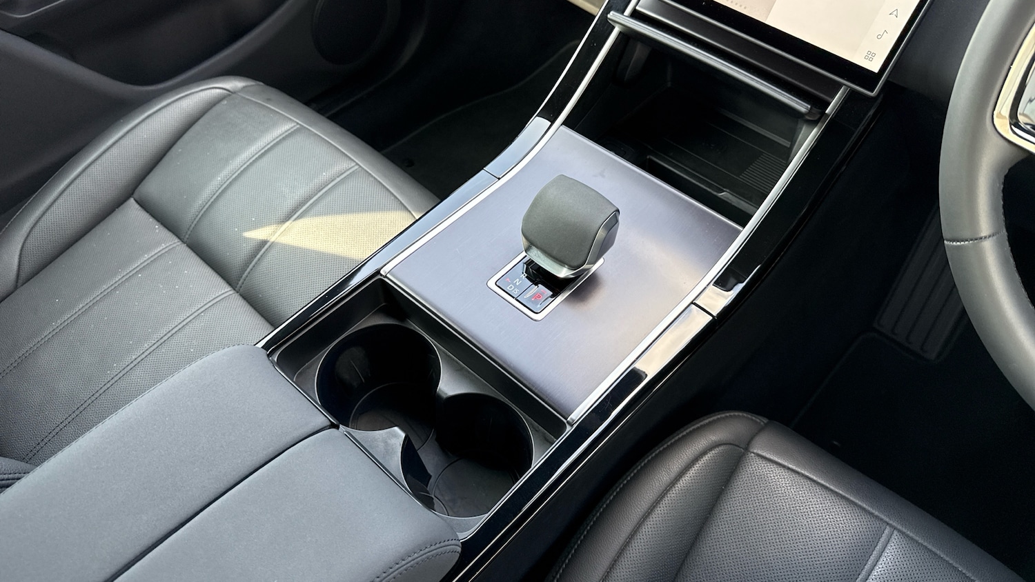 Used Land Rover Range Rover Evoque 2025 for sale - 76969689: Photo 13