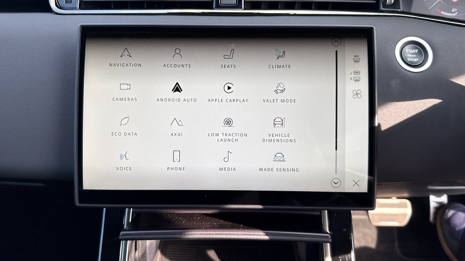 Used Land Rover Range Rover Evoque 2025 for sale - 76969689: Photo 33