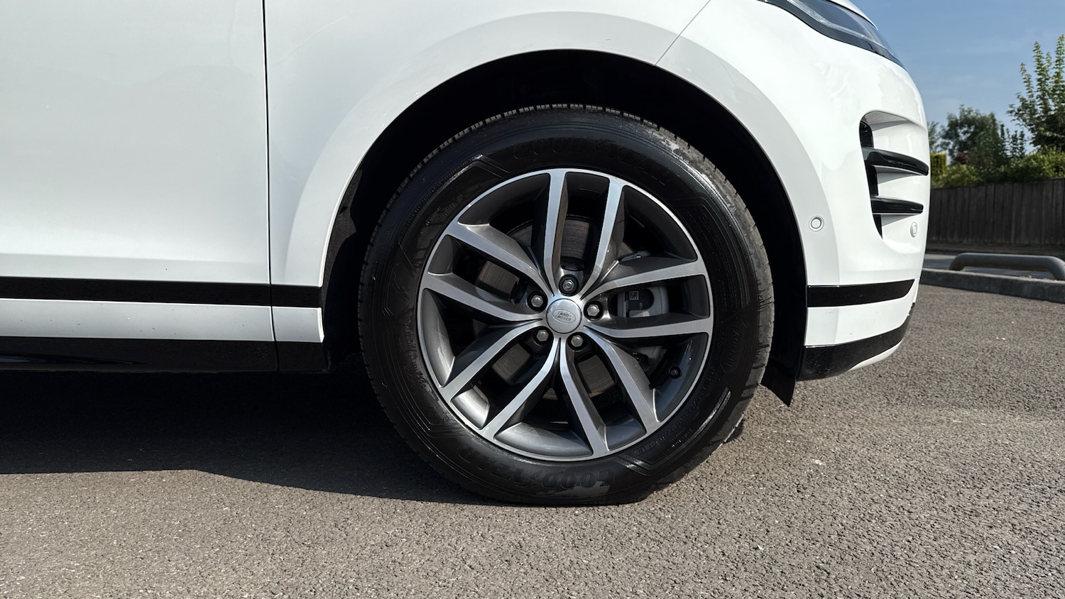 Used Land Rover Range Rover Evoque 2025 for sale - 76969689: Photo 8