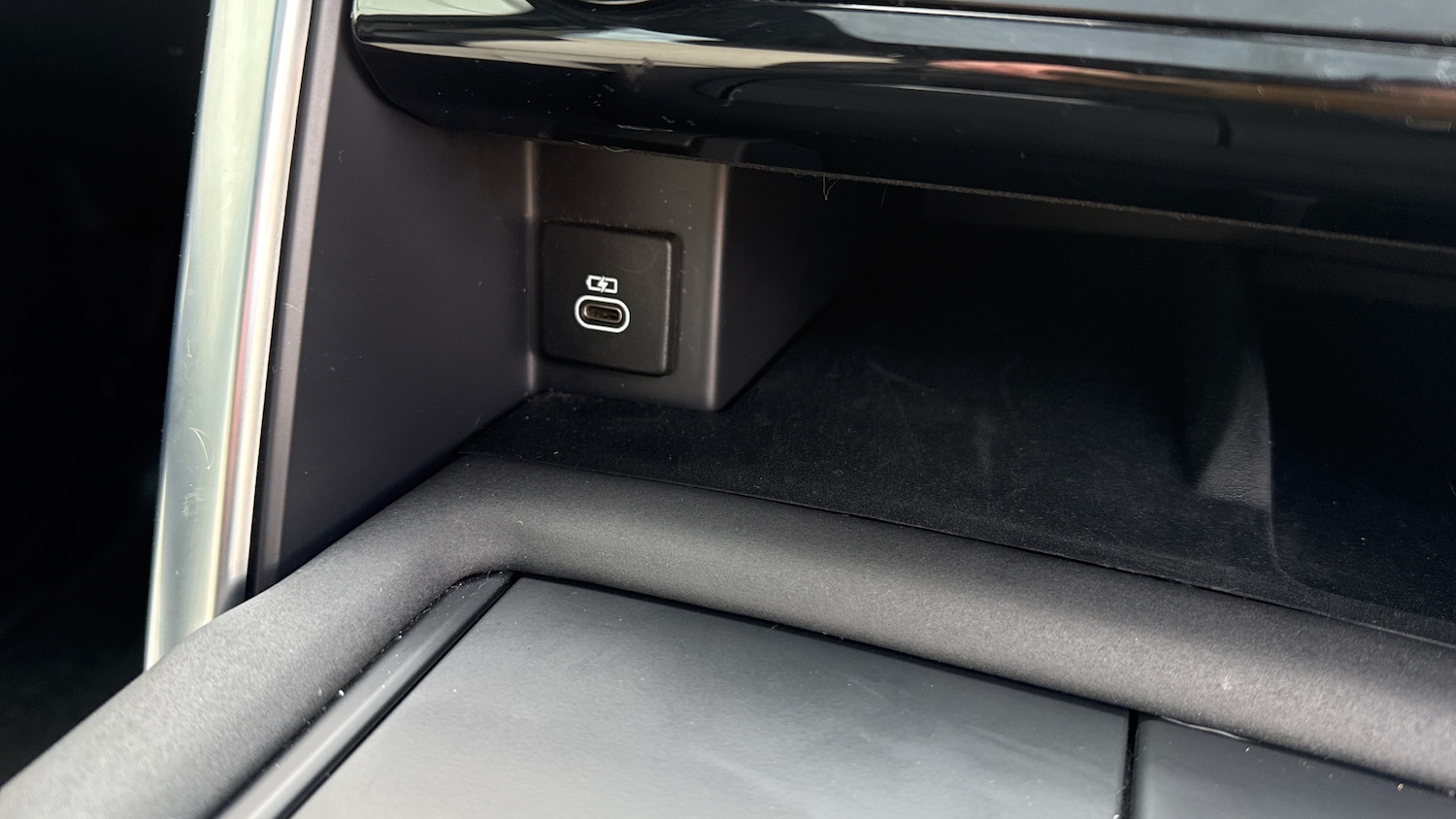 Used Land Rover Discovery 2022 for sale - 77323802: Photo 32